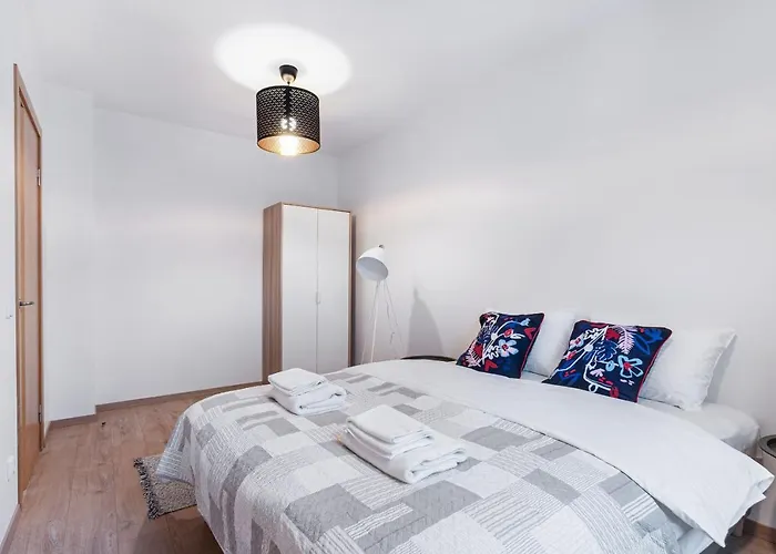 Business Apartment In Jaksto Street